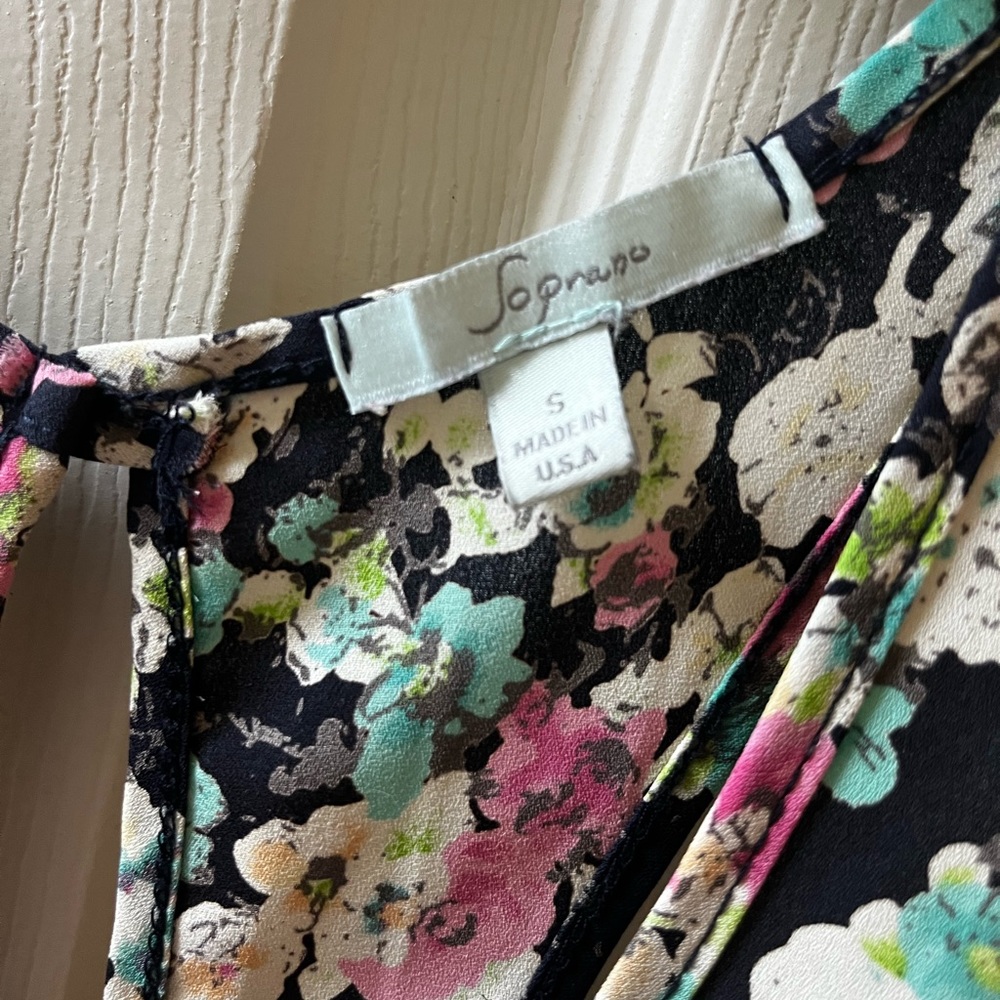 Soprano Floral Tank Top Size S - Picture 3 of 3